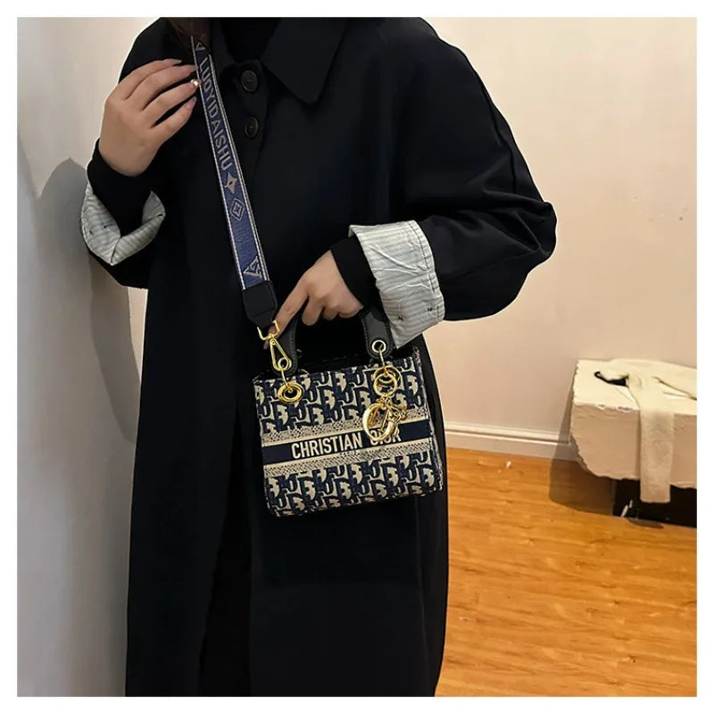 Women's handbag 2026 new high-end texture light luxury diagonal cross bag