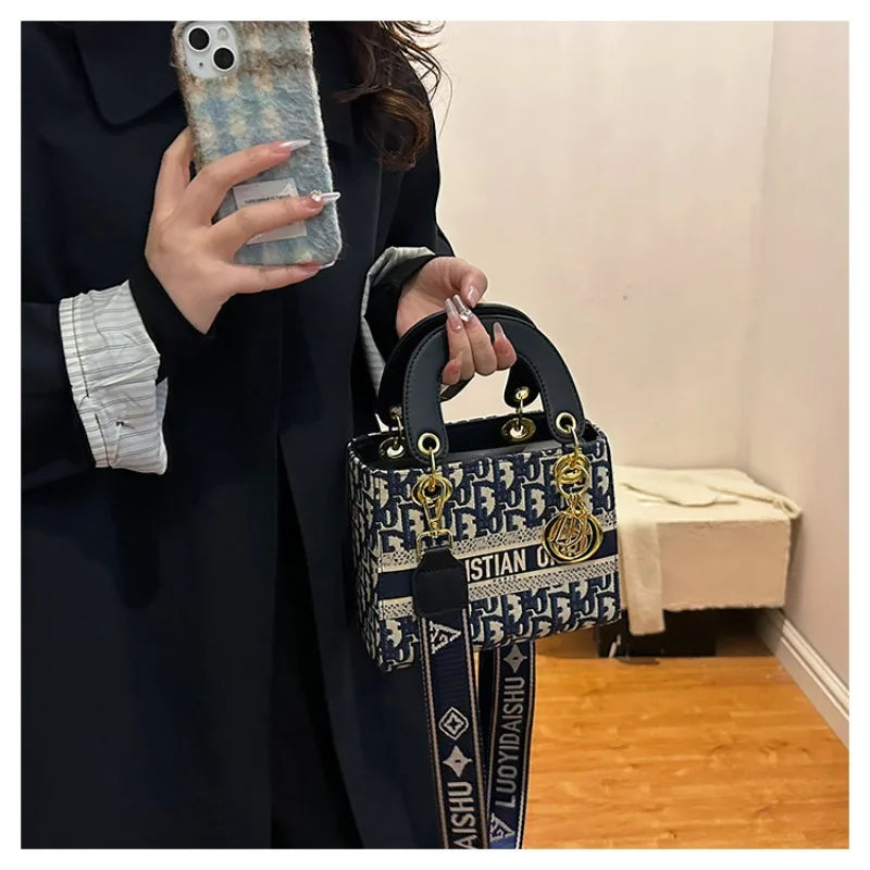 Women's handbag 2026 new high-end texture light luxury diagonal cross bag